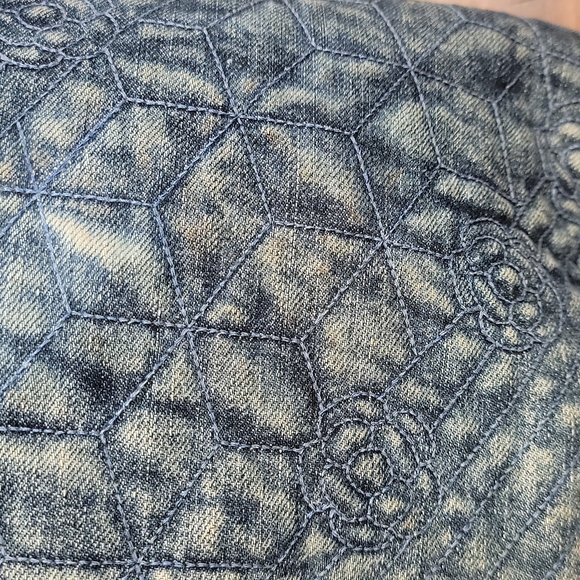 SOLD Rare & authentic CHANEL denim bag - Picture 6 of 15